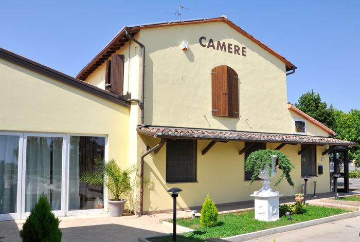 Locanda Del Lupo Faença Exterior foto